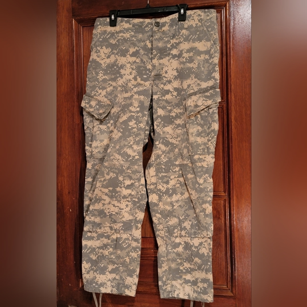 Team Soldier Certified Gear Trouser, Army Combat Uniform Camo Pants Large Short
